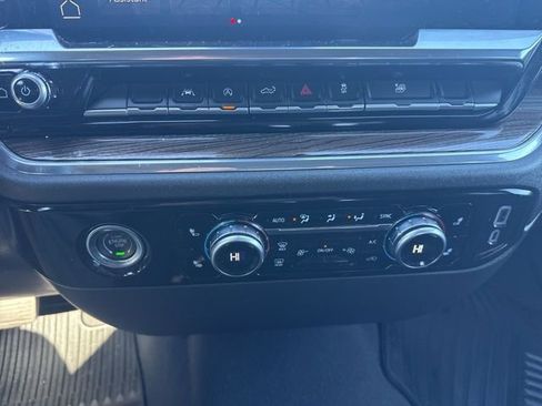 Used 2024 GMC Sierra 1500 Elevation image 20