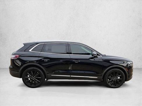 Used 2022 Lincoln Nautilus Reserve w/ Equipment Group 201A FWD image 4