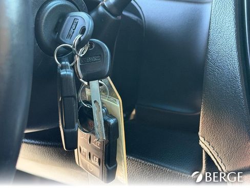 Used 2019 GMC Yukon SLT w/ HD Trailering Package image 34