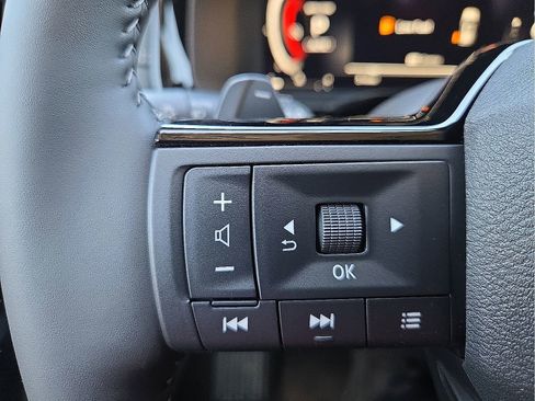 New 2026 Nissan Pathfinder Platinum AWD/4WD image 18