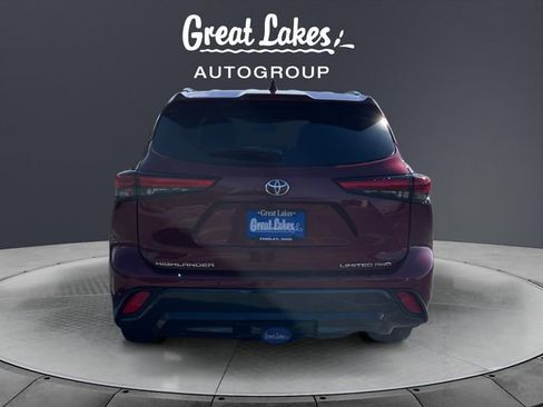 Used 2023 Toyota Highlander Limited AWD/4WD image 4