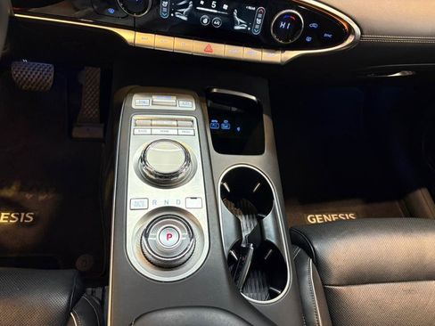 Used 2023 Genesis GV70 2.5T w/ Advanced Package AWD/4WD image 24