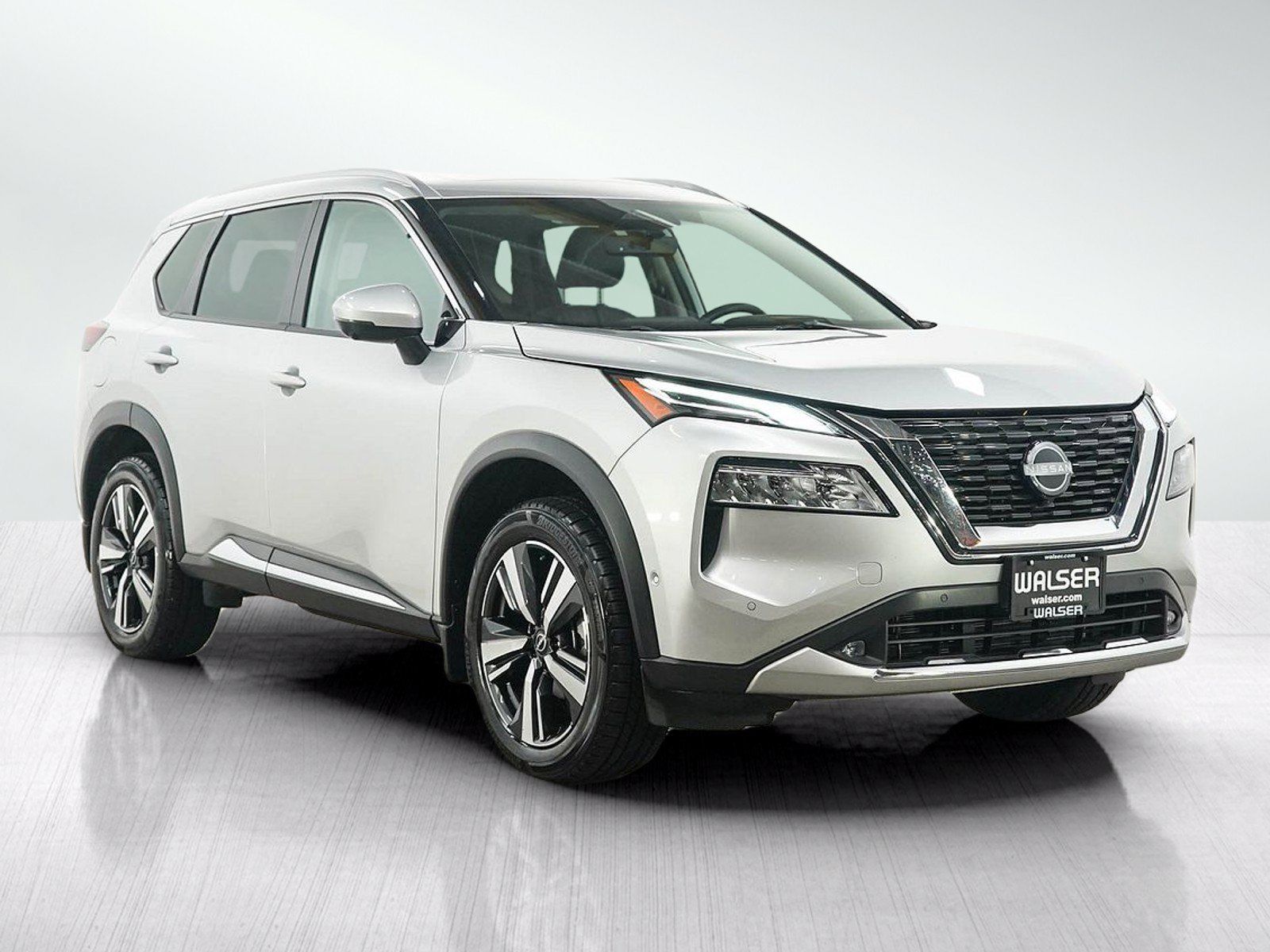 Used 2022 Nissan Rogue Platinum w/ Head-Up Display Package AWD/4WD image 7