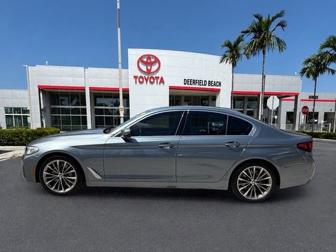 Used 2021 BMW 530i w/ Convenience Package RWD image 4