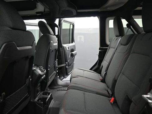 New 2026 Jeep Wrangler Unlimited Rubicon AWD/4WD image 26