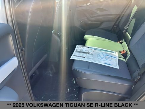 New 2025 Volkswagen Tiguan SE R-Line image 16