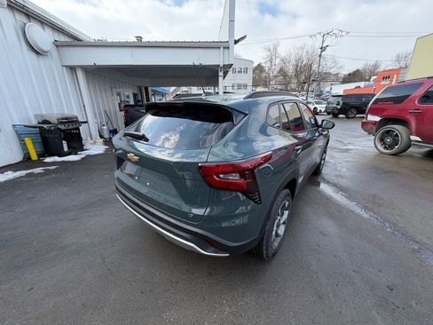 New 2026 Chevrolet Trax LT w/ LT Convenience Package image 5