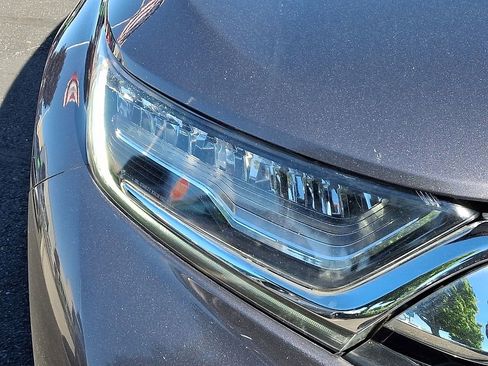 Used 2018 Honda CR-V Touring image 9