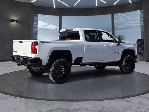 Used 2025 Chevrolet Silverado 2500 LTZ w/ Trail Boss Package AWD/4WD image 6