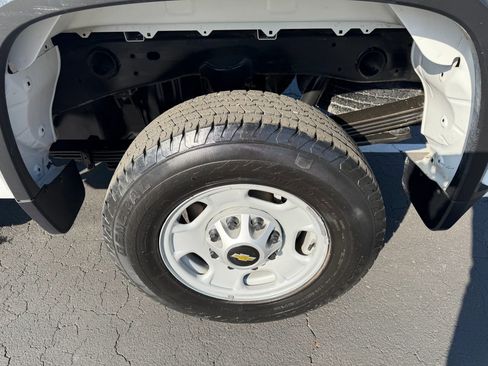 Used 2022 Chevrolet Silverado 2500 W/T w/ WT Fleet Convenience Package AWD/4WD image 12