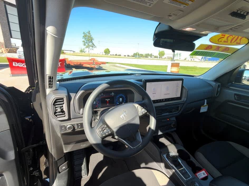 Used 2025 Ford Bronco Sport Big Bend AWD/4WD image 14
