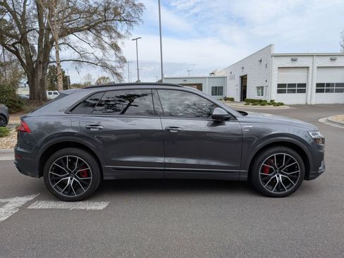 Used 2020 Audi Q8 Premium Plus AWD/4WD image 2