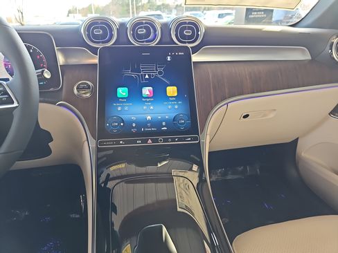 New 2026 Mercedes-Benz GLC 300 image 21