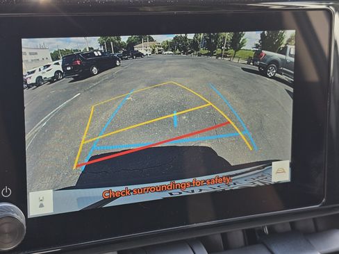 Used 2024 Toyota RAV4 XLE FWD image 3