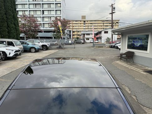 Used 2021 Tesla Model Y Long Range image 29