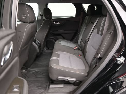 Used 2024 Chevrolet Blazer LT w/ Convenience Package FWD image 17