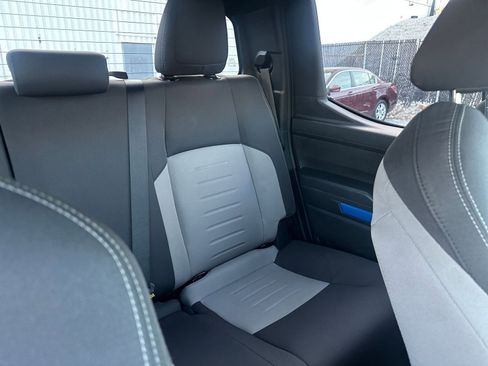 Used 2025 Toyota Tacoma TRD Off-Road image 35