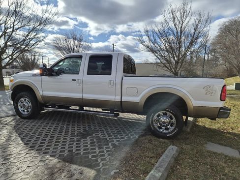 Used 2014 Ford F250 Lariat w/ Chrome Package image 5