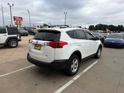 Used 2013 Toyota RAV4 XLE FWD image 5