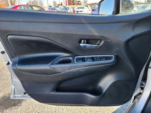 Certified 2025 Nissan Versa SR w/ Trunk Package image 28