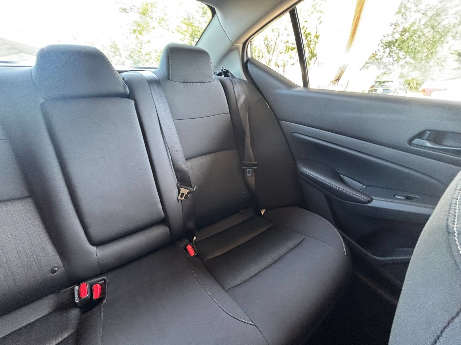 Used 2025 Nissan Altima 2.5 SV FWD image 36