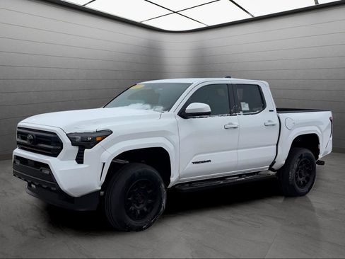 New 2025 Toyota Tacoma SR5 image 1