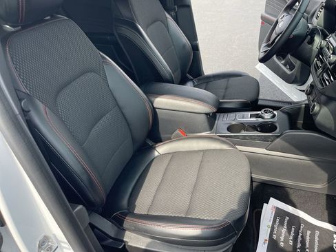 Used 2023 Ford Escape ST-Line AWD/4WD image 23