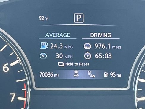 Used 2016 Nissan Altima 3.5 SL w/ 3.5 Technology Package FWD image 21