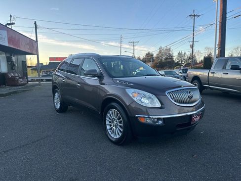 Used 2009 Buick Enclave CXL w/ Entertainment Package #3 image 5
