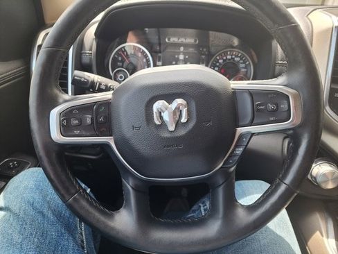 Used 2019 RAM 1500 Laramie image 12