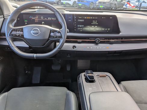Used 2024 Nissan Ariya FWD image 15
