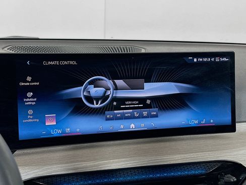 Used 2025 BMW 330i 330i w/ Convenience Package image 23