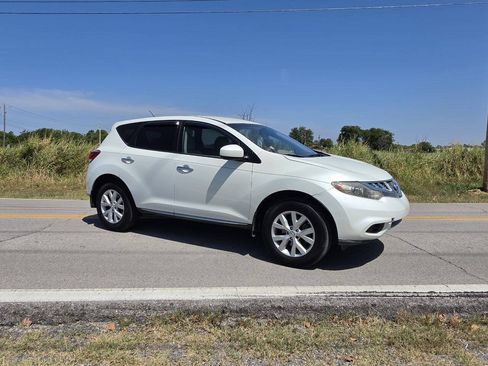 Used 2011 Nissan Murano S FWD image 1