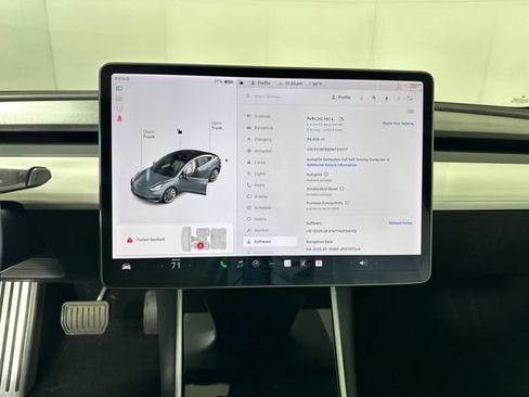 Used 2019 Tesla Model 3 Long Range image 22