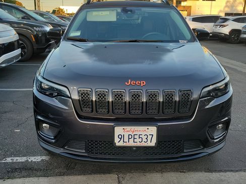 Used 2023 Jeep Cherokee Altitude Lux image 2