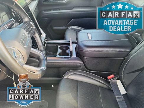 Used 2025 GMC Yukon Denali AWD/4WD image 3
