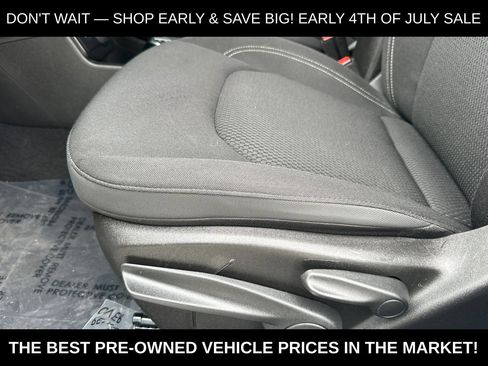 Used 2022 Jeep Renegade Altitude AWD/4WD image 13