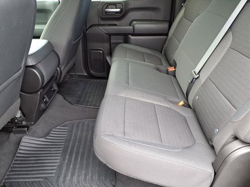 Used 2022 Chevrolet Silverado 1500 Custom w/ Safety Confidence Package image 31