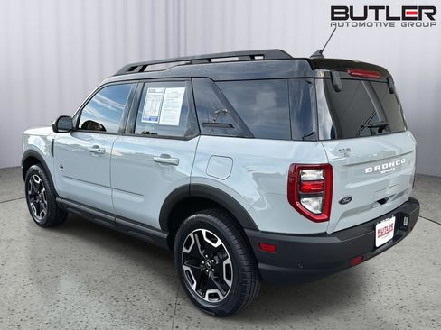Used 2023 Ford Bronco Sport Outer Banks image 3
