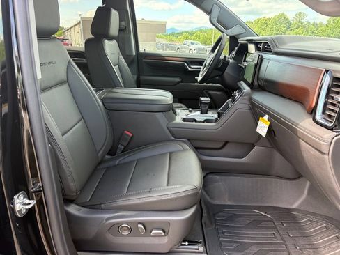 New 2026 GMC Sierra 1500 Denali AWD/4WD image 28