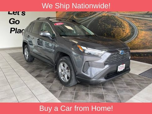 Used 2022 Toyota RAV4 XLE w/ Convenience Package AWD/4WD image 1