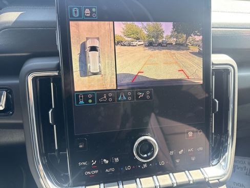 New 2026 GMC Yukon Denali w/ Sun & Power Step Package AWD/4WD image 17
