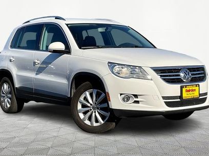 Used 2011 Volkswagen Tiguan SE