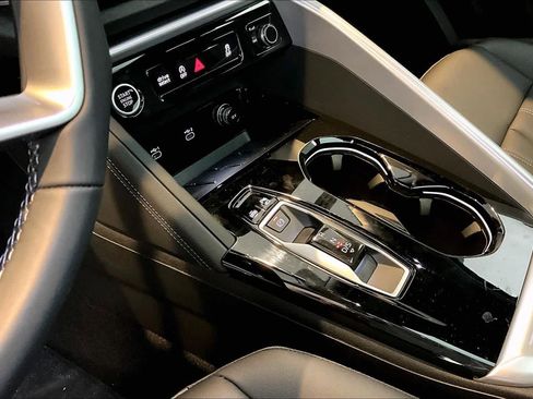 Certified 2025 Audi Q5 Premium Plus AWD/4WD image 16