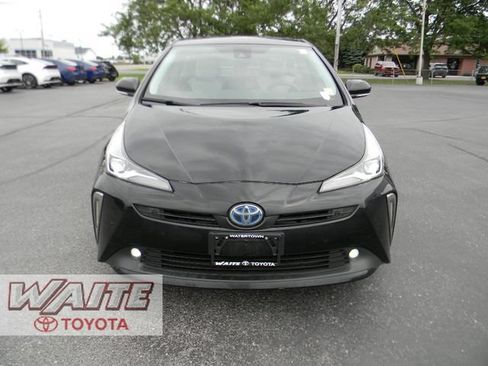 Used 2019 Toyota Prius LE AWD/4WD image 6