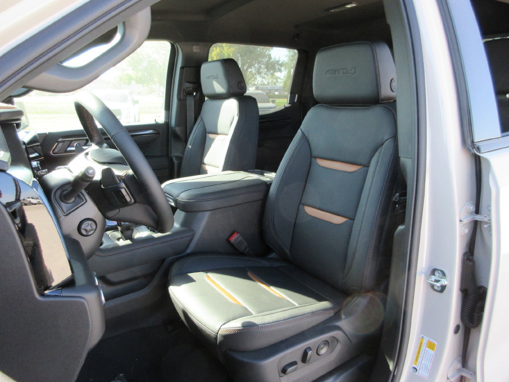 New 2026 GMC Sierra 1500 AT4 w/ AT4 Premium Package AWD/4WD image 13