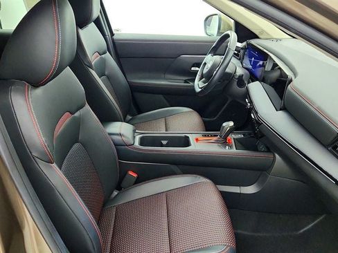 Used 2025 Nissan Kicks SR w/ Illumination Package AWD/4WD image 22