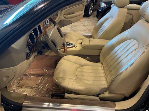 Used 2006 Jaguar XK8 Convertible image 12
