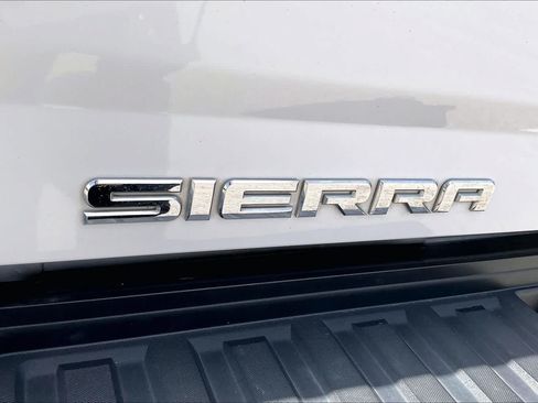 Used 2019 GMC Sierra 2500 Denali w/ Duramax Plus Package AWD/4WD image 9