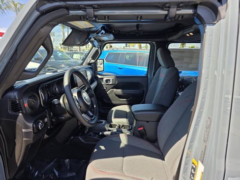 New 2026 Jeep Gladiator Rubicon AWD/4WD image 12